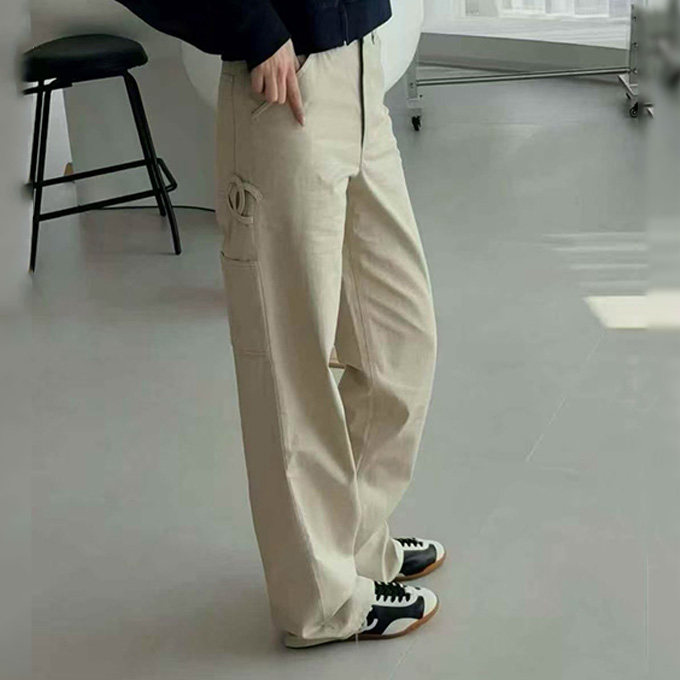 chanel beige twill multi pocket straight leg casual trousers